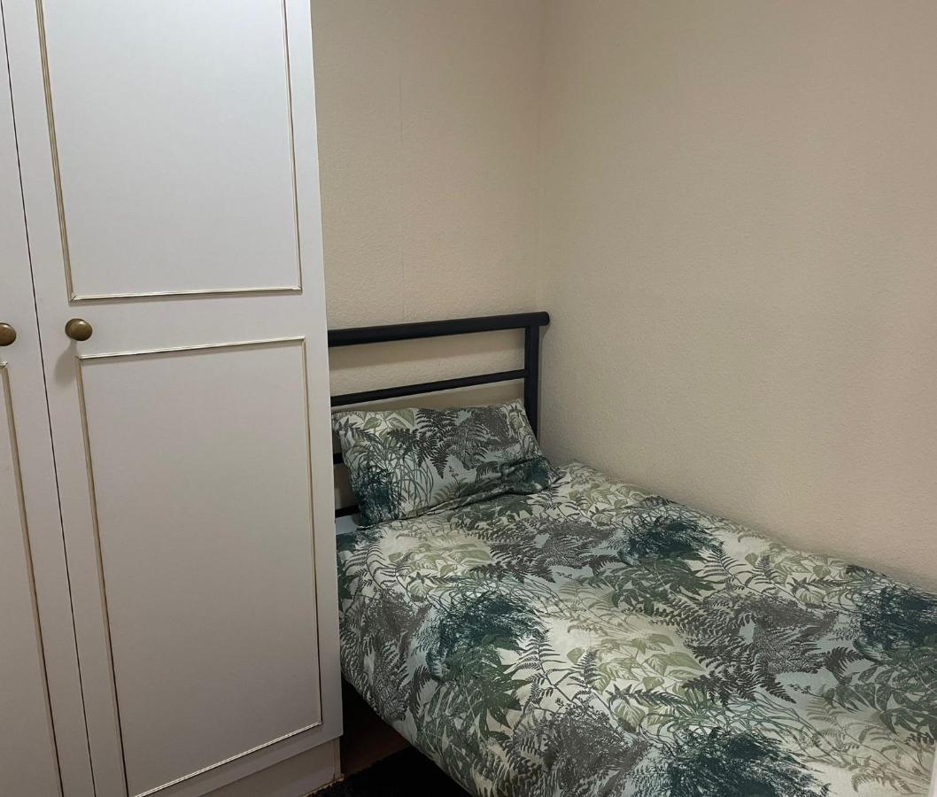 Nnk Air Bnb Энфилд Экстерьер фото